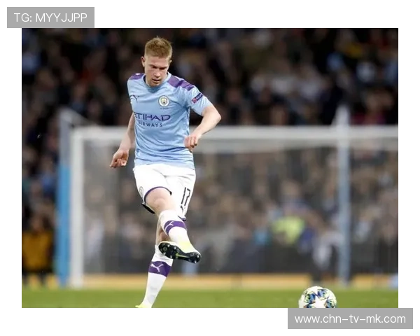 曼城德布劳内中场吊射差点完成天外飞仙